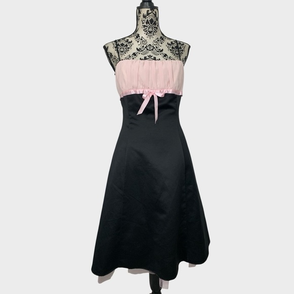 Vintage Y2K Fairweather Pink & Black Strapless Fit & Flare Dress - Picture 1 of 9